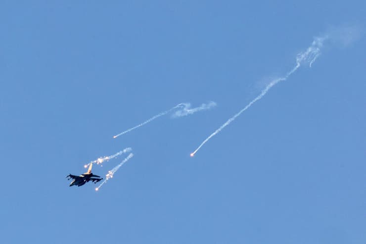 מטוס קרב בשמי עזה