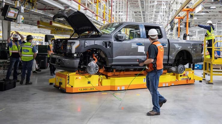 פורד F-150 לייטנינג