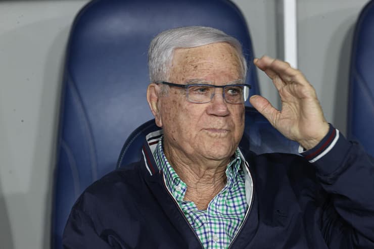 בעלי מכבי חיפה יעקב שחר