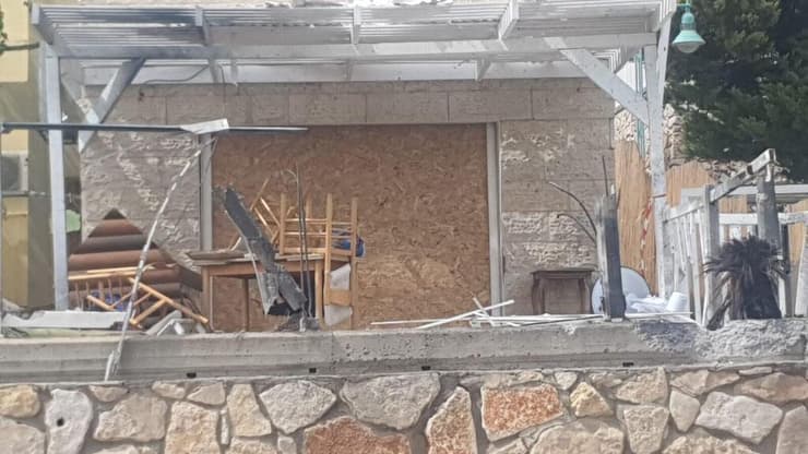 נזק לבית בשלומי מירי נזק לבית בשלומי מירי