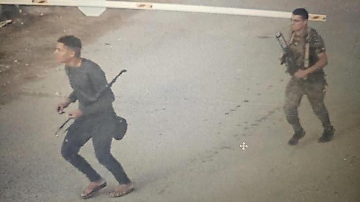 תיעוד מתוך מצלמות האבטחה בטבח ה-7 באוקטובר בקיבוץ ניר עוז