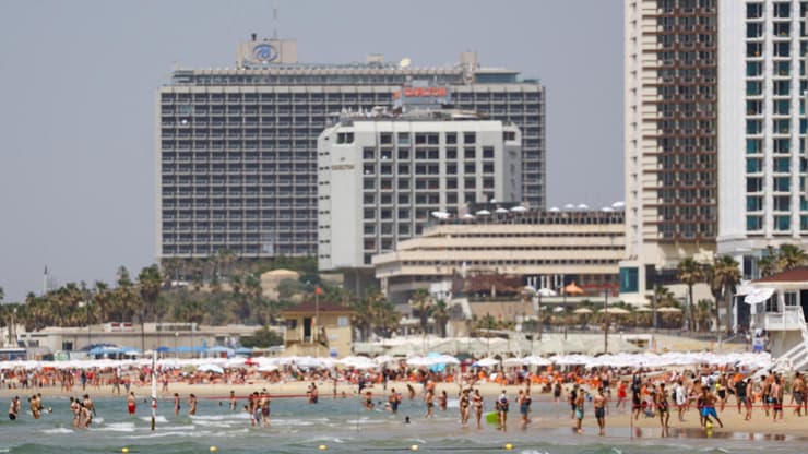 חוף הים בתל אביב