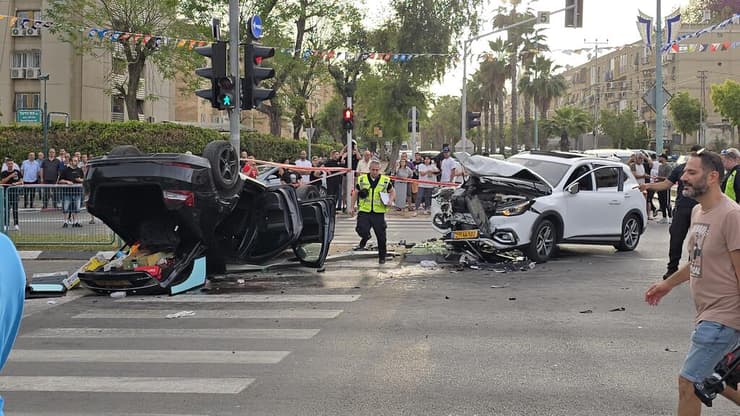 2024: הרכב של בן גביר נכנס לצומת באדום, 3 נפצעו קל (צילום: שמוליק דודפור) רכבו של השר איתמר בן גביר