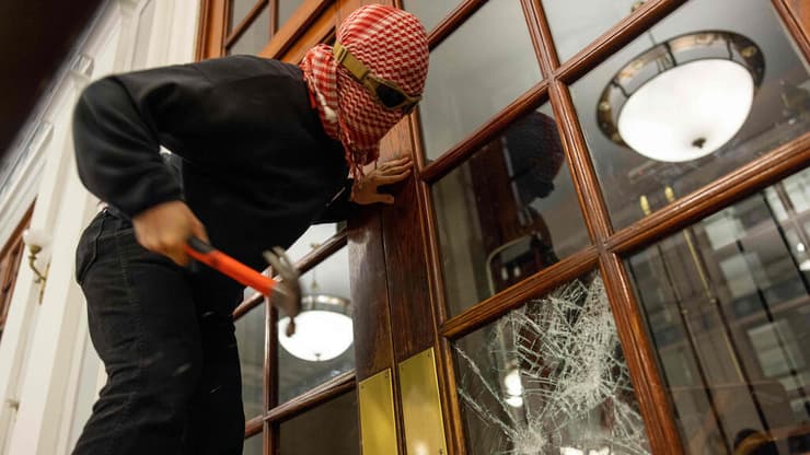 מפגינים פרו פלסטינים באוניברסיטת קולומביה