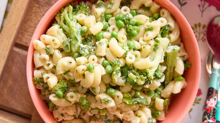 סלט פסטה וירוקים של רחלי קרוט