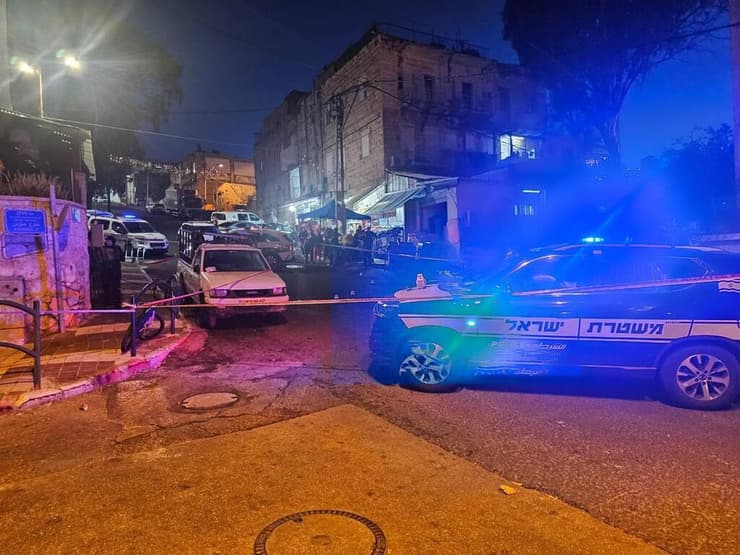 זירת הירי בחיפה (צילום: דוברות המשטרה) זירת הירי בחיפה