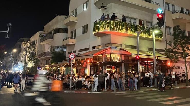 נחלת בנימין פינת אחד העם, תל אביב