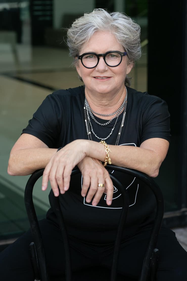 "זה מסע לא פשוט, שלא כל אחד רוצה או יכול לצאת אליו", חנה רדו (צילום: ענת קזולה ל-Q Elite Beauty) חנה רדו