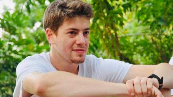 סרן אמיר צור ז"ל. נהרג אחרי שיצא להגן על תושבי העוטף ב-7/10 ( צילום: באדיבות משפחת צור) הכי מוצלח, וגם הכי צנוע. אמיר צור