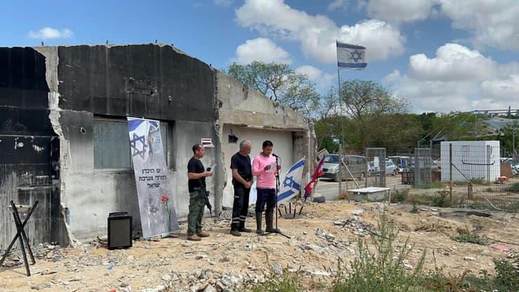 טקס יום הזיכרון בקיבוץ עלומים