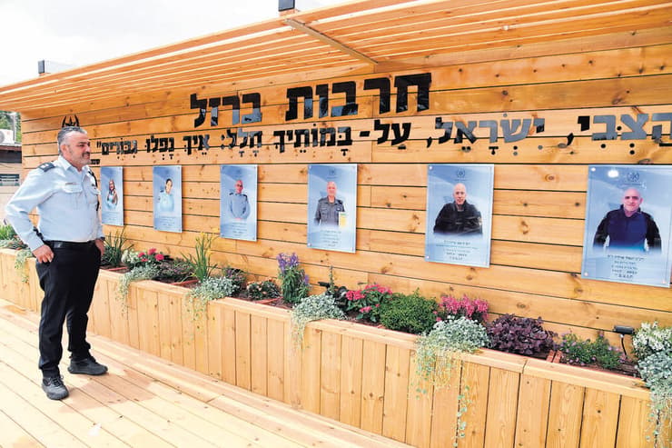 מפקד תחנת אופקים, סנ''צ ניבי אוחנה (צילום: הרצל יוסף) מפקד תחנת אופקים, סנ''צ ניבי אוחנה