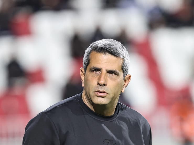 מאמן בכיר, גם בכל הנוגע לנהי על שופטים. מימר (צילום: גיל נחושתן) מימר