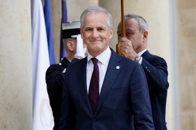 ראש ממשלת נורבגיה יונס גר סטרה (צילום: Ludovic MARIN / AFP) יונס גר סטרה