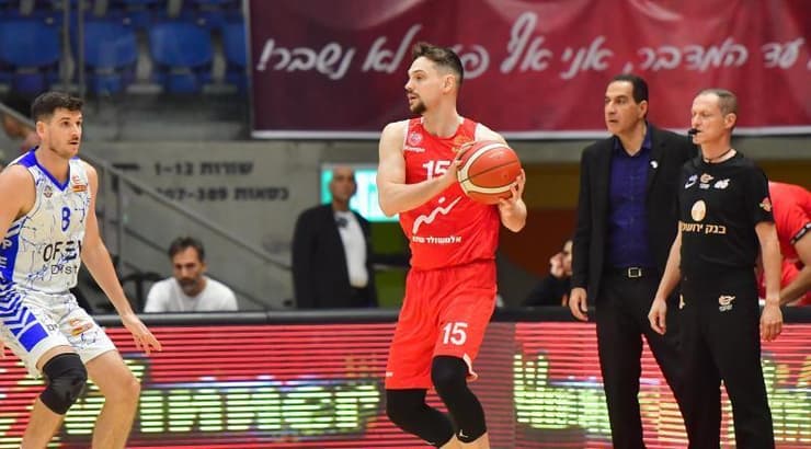 "מצטרף לבסיס מצוין". קולשוב 