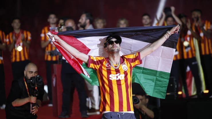 שוב נגד ישראל. זייש (צילום: REUTERS/Dilara Senkaya) חכים זייש