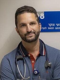 ד"ר רועי צוקר, מנהל תחום רפואת להט"ב, איכילוב, 