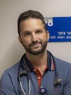 ד"ר רועי צוקר, מנהל תחום רפואת להט"ב, איכילוב, 