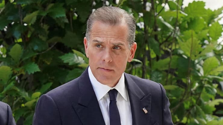 האנטר ביידן לפני משפטו ביוני 2024 (צילום: REUTERS/Kevin Lamarque) ארה"ב האנטר ביידן ו אשתו מליסה כהן ביידן מגיעים ל בית המשפט ל משפטו ב דלאוור