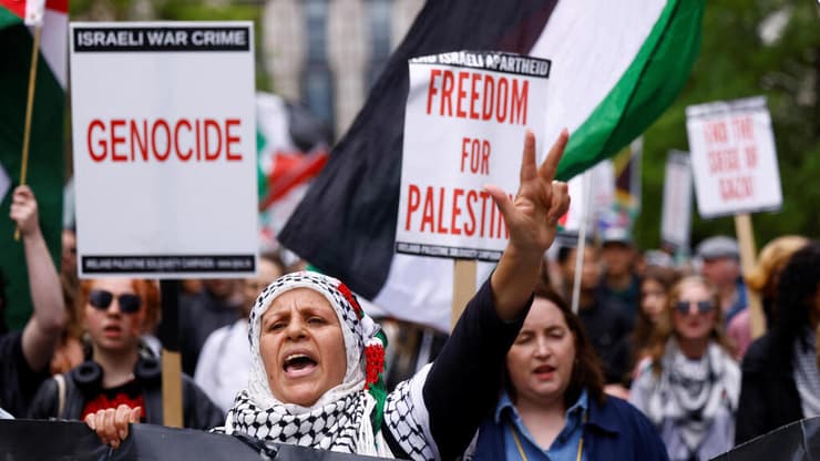 מחאות פרו-פלסטיניות "להפסיק את חימוש ישראל" בדבלין אירלנד