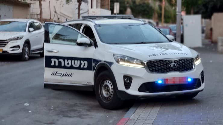 ניידת משטרה