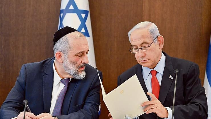 רה"מ נתניהו ויו"ר ש"ס דרעי (צילום: קובי גדעון, לע"מ) בנימין נתניהו ואריה דרעי