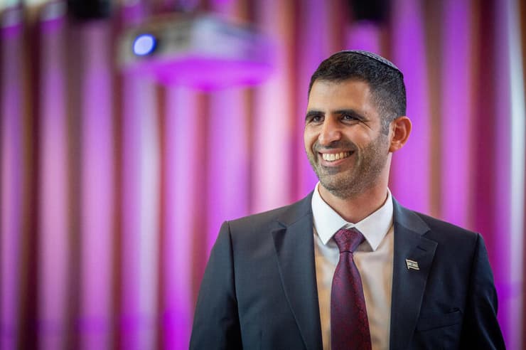 שר התקשורת שלמה קרעי. בשנה האחרונה ניסה להתערב שוב ושוב בפעילות התאגיד