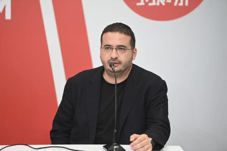 בעלי הפועל ת"א עופר ינאי