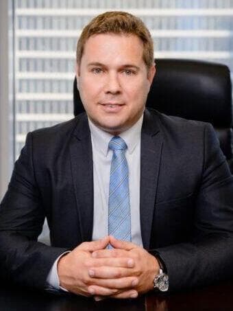 עו"ד גיא אופיר