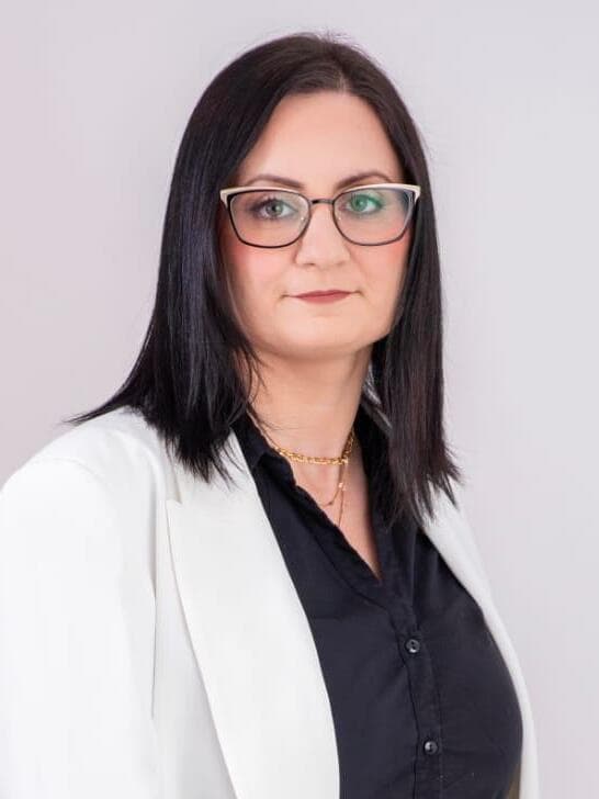 עו"ד לואיזה עזייב