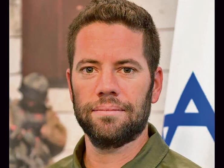 רב‑פקד ארנון זמורה ז"ל, שנפל במבצע החילוץ