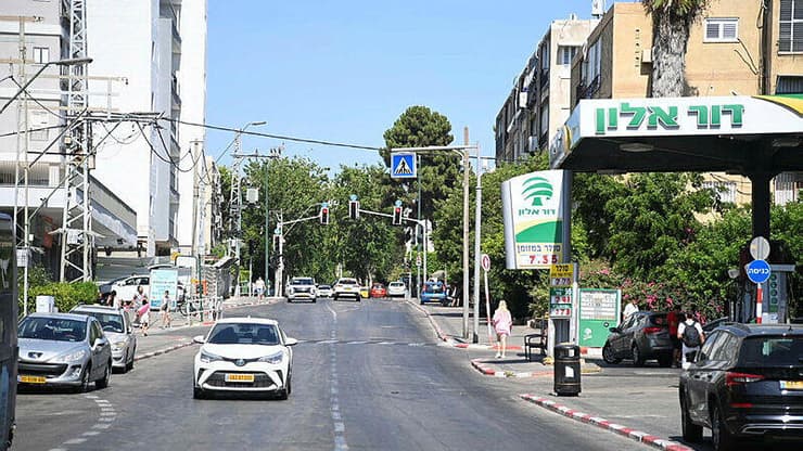 דור אלון בבת ים