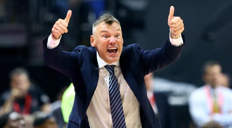 שאראס כמאמן