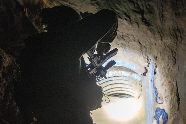 תיעוד השמדת תוואי מנהרה ממנה ניסו לחדור מחבלי חמאס בחודש יוני האחרון