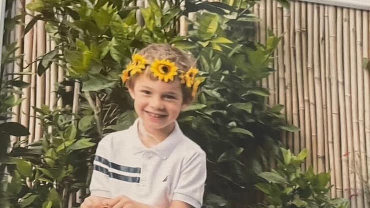 ליאם בן ה-6 ז"ל עם כלבו