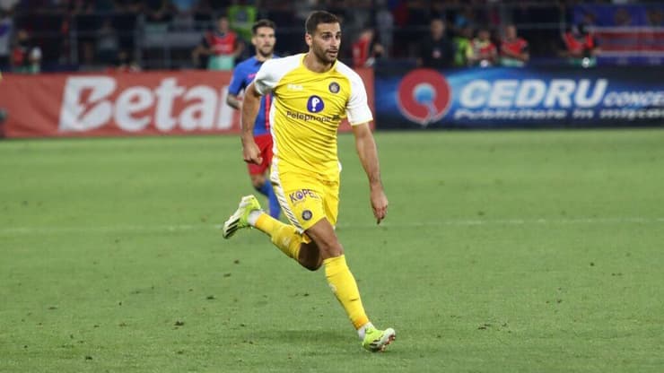 יעבור לבית"ר? כהן (צילום באדיבות מכבי ת"א) סטיאווה בוקרשט מכבי ת"א