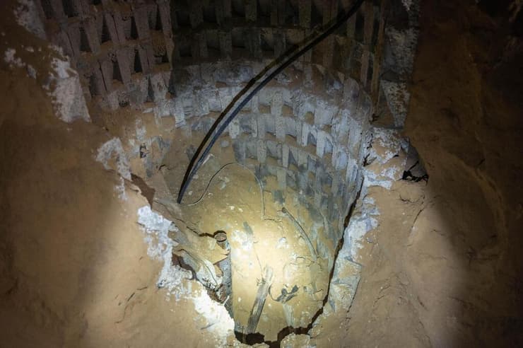 אמצעי לחימה ופירי המנהרות שאותרו בחדר ילדים