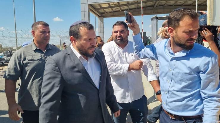 מחאה נגד פשיטת המשטרה הצבאית על מתקן הכליאה בשדה תימן