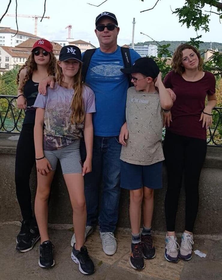 משפחת עידן מקיבוץ נחל עוז 