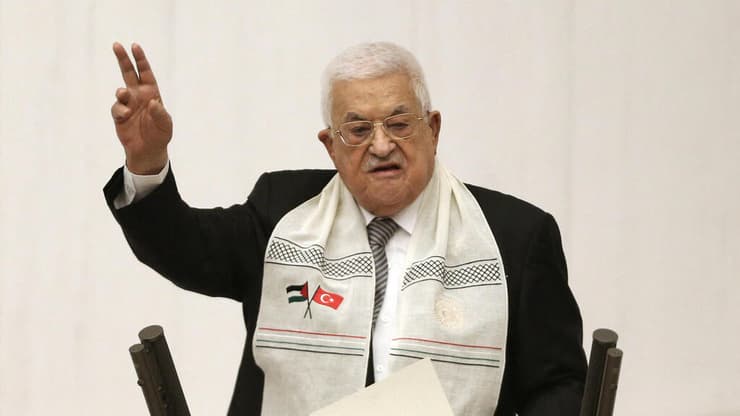 "הצהרת נתניהו פוגעת בריבונות המדינות". יו"ר הרש"פ אבו מאזן (צילום: REUTERS/Cagla Gurdogan) אבו מאזן בפרלמנט הטורקי