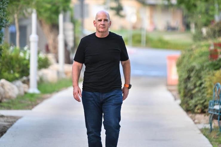 אורי אפשטיין ומשפחתו