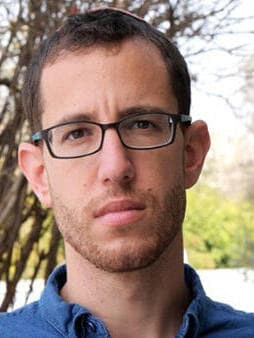 עקיבא לם (צילום: דניס ויסלפו) עקיבא לם