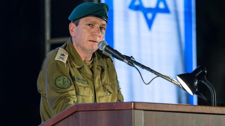 אהרון חליווה. הרמטכ"ל אותת על תמיכה במחליפו - שגם לו חלק במחדל (צילום: דובר צה"ל) אהרון חליווה