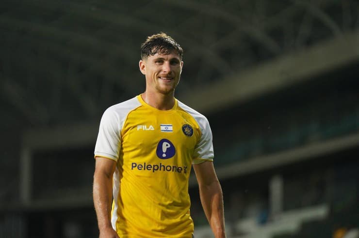 שחקן מכבי ת"א גבי קניקובסקי