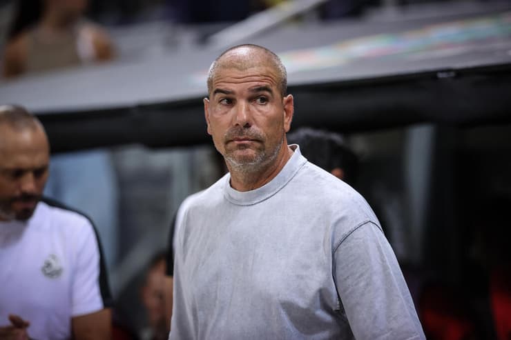 עובר לבני יהודה. אלי לוי (צילום: עוז מועלם) אלי לוי