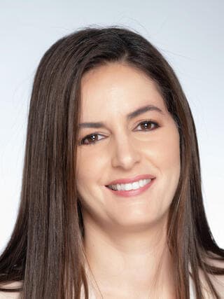 חנה שוורץ (צילום: רמי זרנגר) חנה שוורץ, סמנכ"לית שיווק ומכירות אבני דרך