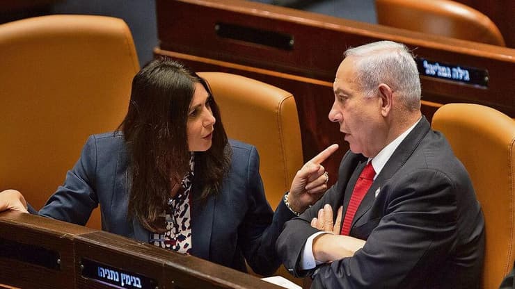 ראש הממשלה נתניהו ושרת התחבורה רגב (צילום: אלכס קולומויסקי) בנימין נתניהו ומירי רגב