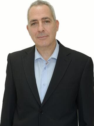 עו"ד צבי שוב