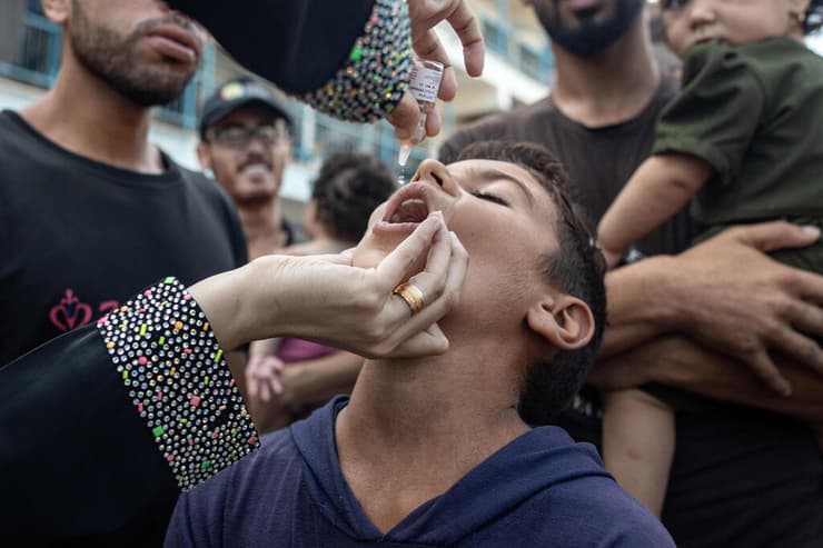 חיסון ילדים בחאן יונס עזה 