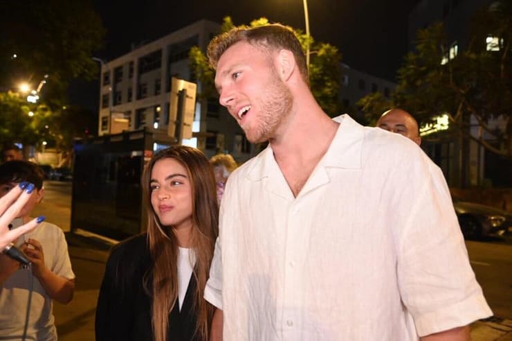 "היא נותנת לי את השקט שאני צריך בחיים". פרץ וקירל (צילום: יאיר שגיא) חגיגות האירוסים של נועה קירל ודניאל פרץ