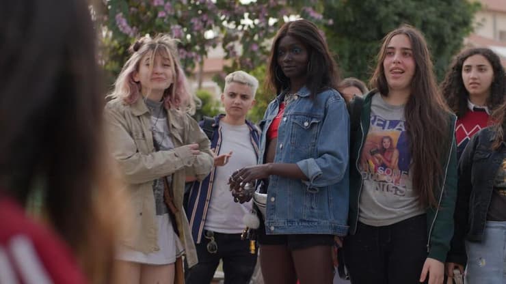 מתוך "בנות כמונו" (צילום: עמית יסעור) מתוך "בנות כמונו"